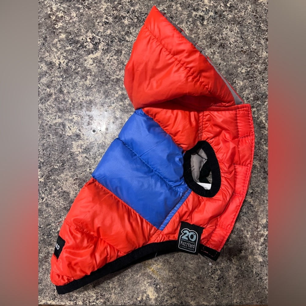 Fuzzyard like new dog puffer jacket XS